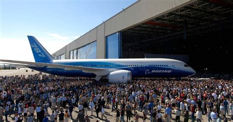 boeing largest building in the world|World's Largest Manufacturing Building, world record in Everett, .